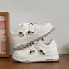 Original Explosivo Mudança Nicho Sapatos de Pão Femininos 2025 Primavera Novo Solado Grosso Peixe Pequeno Versátil Tendência Tênis Sapatos Brancos Feminino