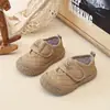 Zapatos Cerrados para Bebés Niños y Niñas para Primavera y Otoño, Anti-Pateo, con Velcro, Suela Suave Antideslizante, Transpirables, Casuales