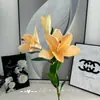 Flores Artificiais com Toque de Luxo, Lírios Perfumados Realistas, Lírios Realistas para Decoração de Casamento e Hotel, Flores Artificiais, Flores Artificiais