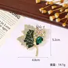 Casaco Broche Feminino Strass Maple Leaf Outono e Inverno Novo Terno Corpete Acessórios Luxo High Sense Collar Requintado Pin