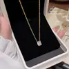 Corea del Sur nueva joyería para mujer collar colgante de alta gama todo partido temperamento cadena para clavícula de acero de titanio diseño collar de azúcar