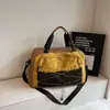 Bolsa de Viaje Transfronteriza de Corta Distancia para Mujer Ligera Portátil Bolsa Deportiva para Fitness Separación de Seco y Húmedo Bolso de Equipaje de Viaje Cruzado para Exteriores