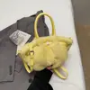 Bolsas Bolsa Transversal Feminina Nova Bolsa Recheada Portátil Bolsa de Balde Plissada Casual Grande Capacidade Ombro Único Axila Bolsa Peluda