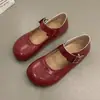 Sapatos Mary Jane Fofos Redondos Retrô para Mulheres, Outono de 2026 Novos Sapatos de Couro Versáteis Estilo Francês Estilo Britânico