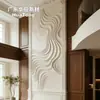 Panel de pared de yeso con relieve curvo estilo francés para hueco de escalera de villa, panel de pared hueco con forma irregular de onda de agua, personalización