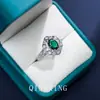 Anillo de Moda Europeo y Americano de Alta Gama con Rubí y Zafiro Sintéticos Estilo Palacio de Lujo Ligero Retro Anillo Ajustable de Piedras Preciosas de Colores Circonita para Mujer