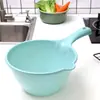 Pá de água para regar flores, pá de água flutuante, equipamento para pegar água, pá de cozinha de plástico espessado com bico, pode ser pendurada para o banho