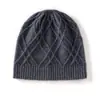 Gorro cálido de cachemir nuevo para otoño e invierno con rombos dobles, color liso, versátil, simple, gorro de punto cálido, gorro de punto redondo para mujer