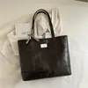Bolso Tote de Gran Capacidad a la Moda para Mujer 2025 Otoño e Invierno Nuevo Estilo Bolso de Hombro Sencillo Estilo Coreano de Alta Gama para Viajes Diarios Bolso de Axila