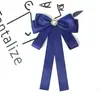 Gravata Borboleta para Mulheres, Laço Grande Estilo Chanel Pequeno, Alfinete de Fita Versátil Pérola Azul Fosco, Broche Acessório Estilo Preppy Feminino