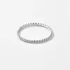 Anillo simple de plata esterlina S925 con piedra completa y media piedra, apilado para usar como anillo de banquete, anillo de bodas para celebrantes de Internet, joyería clásica europea y americana.