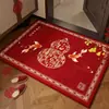 Felpudo festivo rojo, alfombra absorbente, antideslizante, resistente a las manchas y duradera para el recibidor, la sala de estar o el vestíbulo.