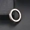 Anel de Aço Titânio Design Superior de Nicho INS Anel de Diamante com Números Romanos Retro Fashion Joia Popular para Casal
