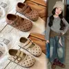Zapatos de niña estilo Birkenstock con suela blanda, colección primavera/verano 2026, zapatos para niños, zapatos pequeños de piel para bebé niña, zapatos de princesa para niña pequeña