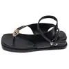 Sandálias Chinelo de Solado Grosso para Mulheres 2026 Novo Estilo de Verão, Perfeitas para Combinar com Vestidos, Sandálias de Dedo com Bico Quadrado para Praia