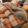 Funda de edredón de terciopelo de leche con forro polar, pieza única, cálida de invierno, doble cara, engrosada, con puntos de forro polar, funda de edredón para cama individual, juego de ropa de cama de cuatro piezas