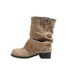 Botas femininas estilosas 2026, botas com tachas plissadas empilhadas, botas cowboy western pretas, botas curtas de couro com fivela Martin