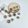 Envío Gratis 30 Piñas Flores Secas Decorativas Hecho a Mano Paquete de Materiales Creativos DIY Decoración del Hogar Ramas Secas Piñas Escama de Pez