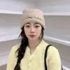 Gorro cálido de moda para mujer con protección para las orejas, simple, a prueba de frío, casual americano, versátil, gorro de lana para poner, gorro de punto, otoño e invierno, para hombre
