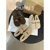 Primer Encuentro Temporada Zapatos Peludos de Fondo Plano para Mujer Ropa de Abrigo de Invierno 2026 Nuevo Estilo Zapatos de Conducir con Felpa Adentro Mary Janes de Una Correa Individual