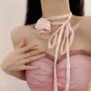 Le Rouge Zhou Meimei [cuello rosa] Cuello decorativo tridimensional hecho a mano de uso universal con rosas.
