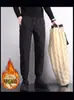 Pantalones largos casuales sueltos para hombre, gruesos, con forro polar cálido, resistentes al viento e impermeables, pantalones de algodón para uso en exteriores, pantalones deportivos de lana de cordero