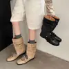 Sandalias de encaje estilo francés Chuyuji para mujer, nuevos zapatos poco profundos de punta cuadrada de dos vías 2026, botas de motociclista, botas de tacón plisadas