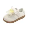 Zapatos para Niñas Zapatos de Malla Estilo Verano 2026 Niños Transpirables de Malla Zapatos Blancos de Lona Niñas Casuales Entrenamiento Deportivo Alemán