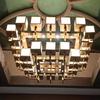 Funda de tela para escuadra de ingeniería no estándar, marco de pantalla de lámpara imitación mármol, candelabro, lámparas de modelado para vestíbulo de hotel, sala de exposiciones