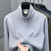 Chaqueta con cremallera y cuello alto de terciopelo cálido para hombre 2026 Otoño/Invierno Nueva Ropa exterior deportiva casual Sudadera con capucha Cárdigan para hombre