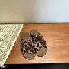 Sandalias planas estilo retro para mujer, para uso exterior en verano, nuevas y modernas 2026, sandalias casuales cómodas de suela blanda, sin cordones