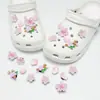 Nuevos dijes de resina para zuecos al por mayor: lindos diseños de dibujos animados, versátiles flores para zapatos de mariposa, flores de burbujas y decoraciones de animales