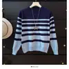Blusas de Manga Comprida para o Início do Outono, Tricôs Listrados, Tricôs de Gola Redonda para Outono e Inverno, Tricôs Soltos para Usar por Baixo, Novos Estilos para Primavera e Outono
