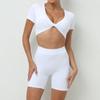 Nuevo traje de yoga para mujer, con escote en V cruzado y manga corta, ajustado para correr.
