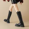 Nuevas botas de trabajo casuales simples con un tacón grueso de 5.5 cm, botas altas que aumentan la altura para personas menudas, botas Martin de suela gruesa