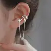 Clip para oreja con borla de perla francesa estilo europeo y americano de cadena larga con borla de diamantes sin perforación irregular en la oreja