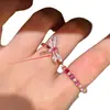 Nuevo Conjunto de Joyería Suave y Elegante: Anillos y Pendientes con un Toque Fresco, Elegante y de Alta Gama