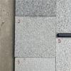 Piedra de Granito Gris Sésamo Superficie Lichi Piedras para Caminar Escalones Exteriores Piedra para Muros Exteriores Negro Sésamo Resistente al Desgaste