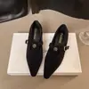 Exclusivo! Sapatos mocassim de salto com bico fino e fivela de metal para mulheres baixinhas, tamancos retrô versáteis de corte profundo