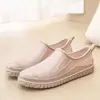 Novos Sapatos de Chuva para Primavera e Outono Quatro Estações Femininos de Cano Curto e Boca Rasa Impermeáveis Antiderrapantes Sapatos Aquáticos Femininos de Cano Baixo para Cozinha Trabalho Uso Externo Sapatos de Borracha