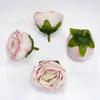 Rosa Simulada Pequena Cacheada Redonda de 4cm Decoração de Casa Acessórios de Cabelo Artesanais Acessórios Layout de Fundo de Parede de Flores para Casamento