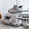 Sapatos de malha da moda para meninos e meninas, leves e antiderrapantes, tênis esportivos infantis outono 2026, sapatos de trilha ao ar livre estilo pai