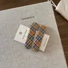Pinza para el pelo de estilo coreano con estampado de cuadros británicos para mujer, pinza para flequillo lateral, pinza para el pelo de la frente, elegante pasador para la parte trasera de la cabeza, accesorio para el pelo