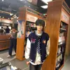 Chaqueta de Béisbol Bordada con Manzana de Marea Nacional Americana para Hombre y Mujer Diseño Retro de Bloques de Color Sentido del Diseño Nicho Holgada Casual Chaqueta Abrigo