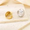 Anillo de acero inoxidable chapado en oro de 18 quilates para mujer, estilo europeo y americano, con diseño de cruz, de titanio de alta calidad y sencillo, con pieza de mano.