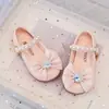 Zapatos de Princesa para Niños 2026 Primavera/Otoño Nuevos Zapatos de Una Sola Pieza con Pedrería Perla y Lazo, Boca Baja, Zapatos Pequeños de Cuero, Suela Suave, Zapatos para Actuación