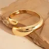 Pulseira Europeia e Americana Transfronteiriça de Metal Plissada Enrolada em Forma de Flor, Pulseira de Moda Exagerada Estilosa, Joia de Luxo Acessível de Alta Qualidade