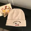 Bonito Sombrero de Lana Bordado de Cachorro Dachshund para Mujer, Gorro de Invierno Engrosado que Protege las Orejas y Hace que la Cara Parezca Más Pequeña, Gorro Cálido