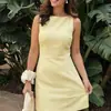 Moda Femenina Nueva Otoño 2026: Vestido Elegante de Estilo Europeo y Americano para el Trabajo, Falda Corta Casual de Moda, Ajustada, Color Sólido