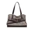 Bolso de mano de moda y alta gama para mujer, nuevo estilo 2026, bolso de hombro con bloques de color moderno, bolso tote versátil para el hombro para el día a día.